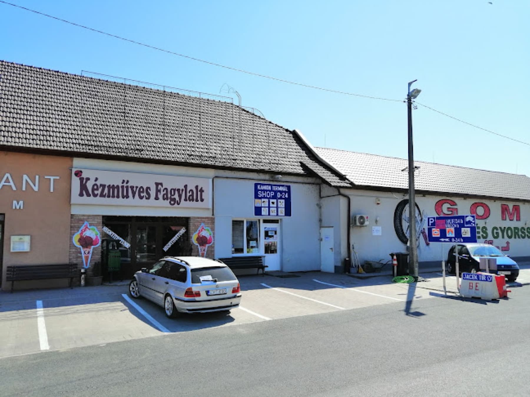 Terminal & Shop