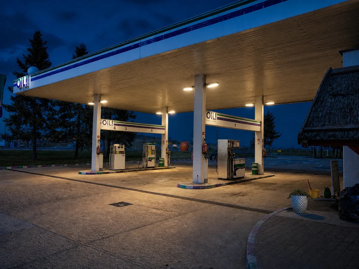 OIL! benzinkút a Jacek Parking mellett